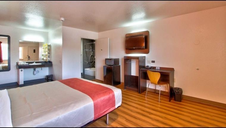 Coastal Valley Inn - Monterey Castroville Dış mekan fotoğraf