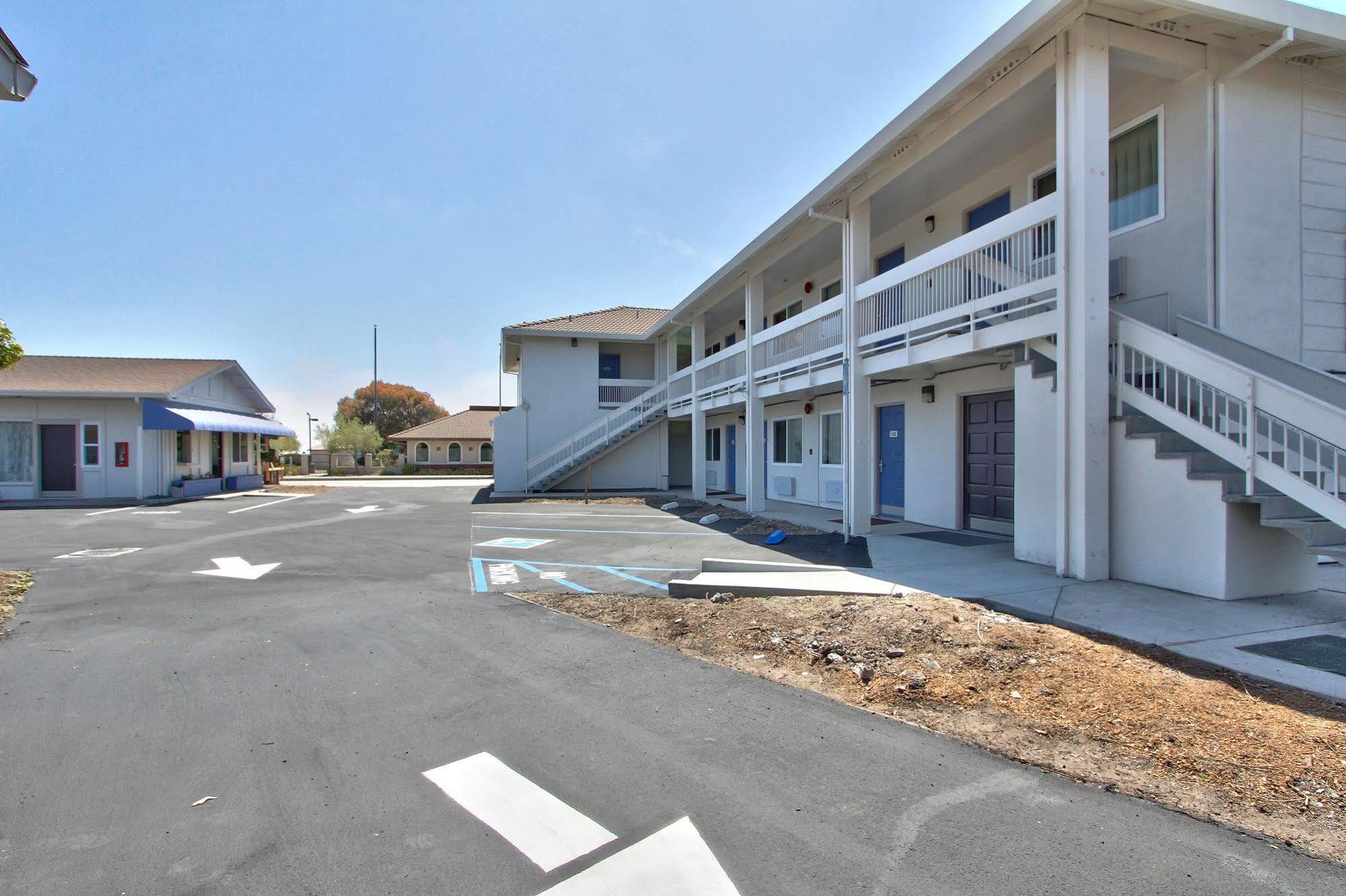 Coastal Valley Inn - Monterey Castroville Dış mekan fotoğraf